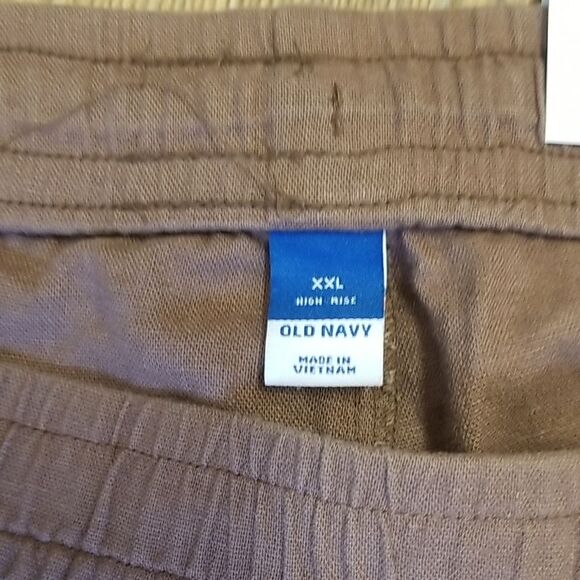 Old Navy Cargo Shorts XXL NWT Lightweight Utility Gorpcore Comfort - Picture 3 of 5